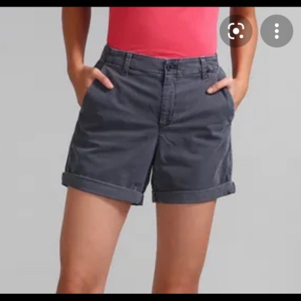 Gap girlfriend chino shorts